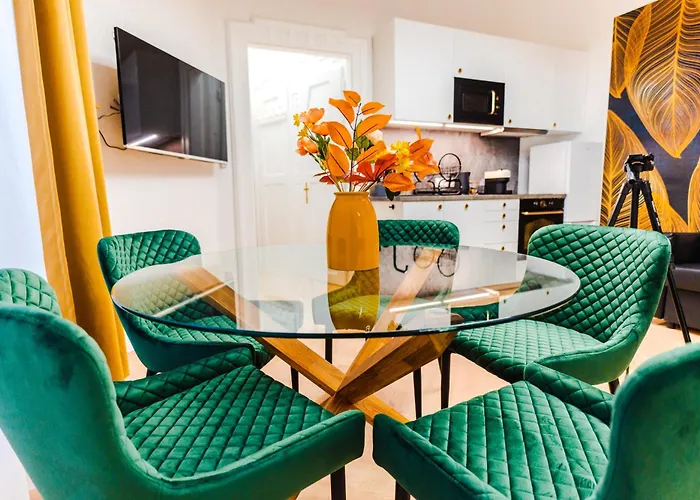 2 Bedrooms And 1 Living Room Your Modern Home In Budapest