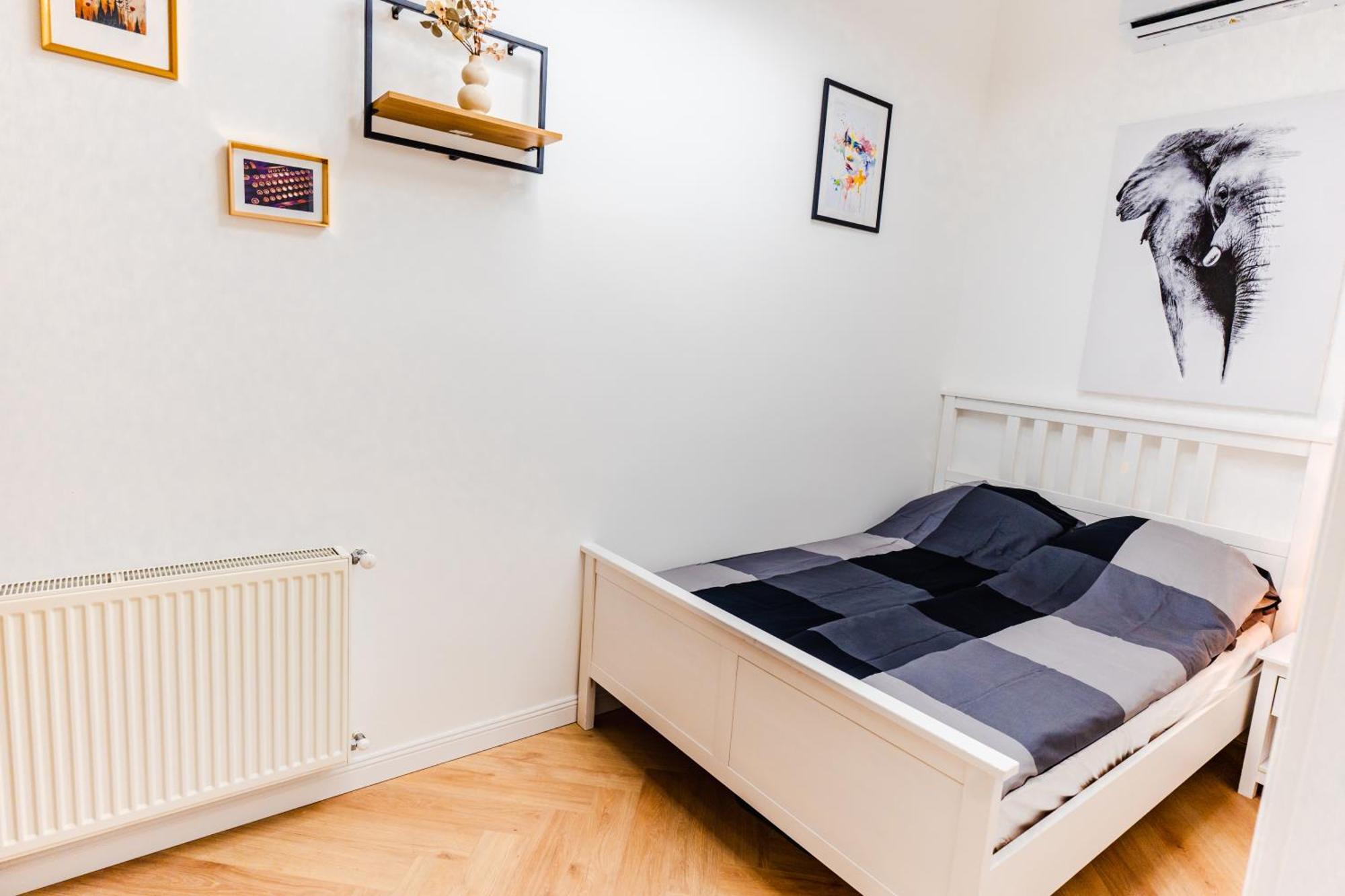 2 Bedrooms And 1 Living Your Modern In