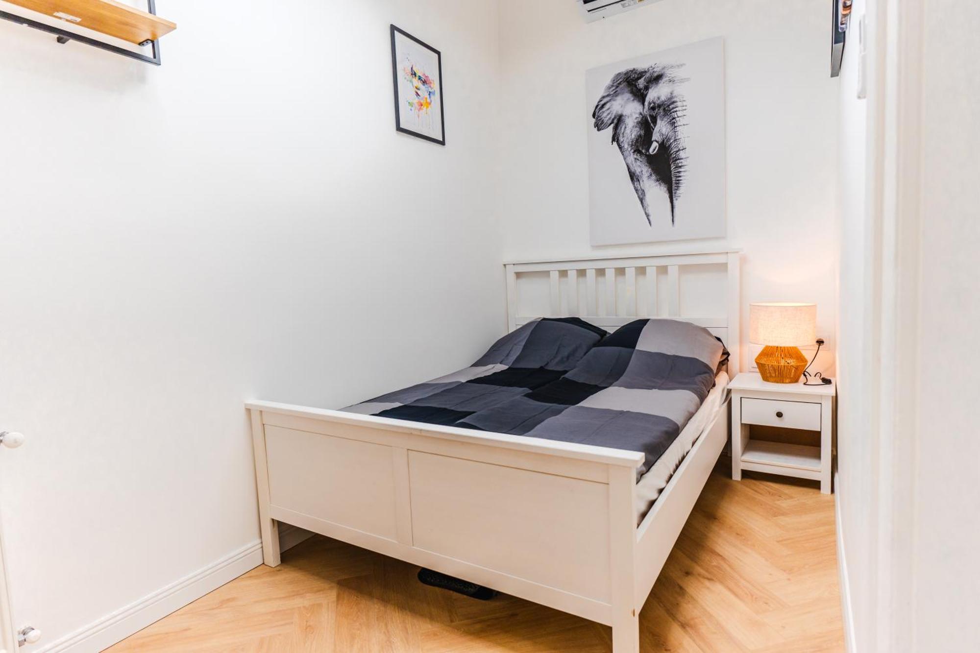 2 Bedrooms And 1 Living Your Modern In Apartment