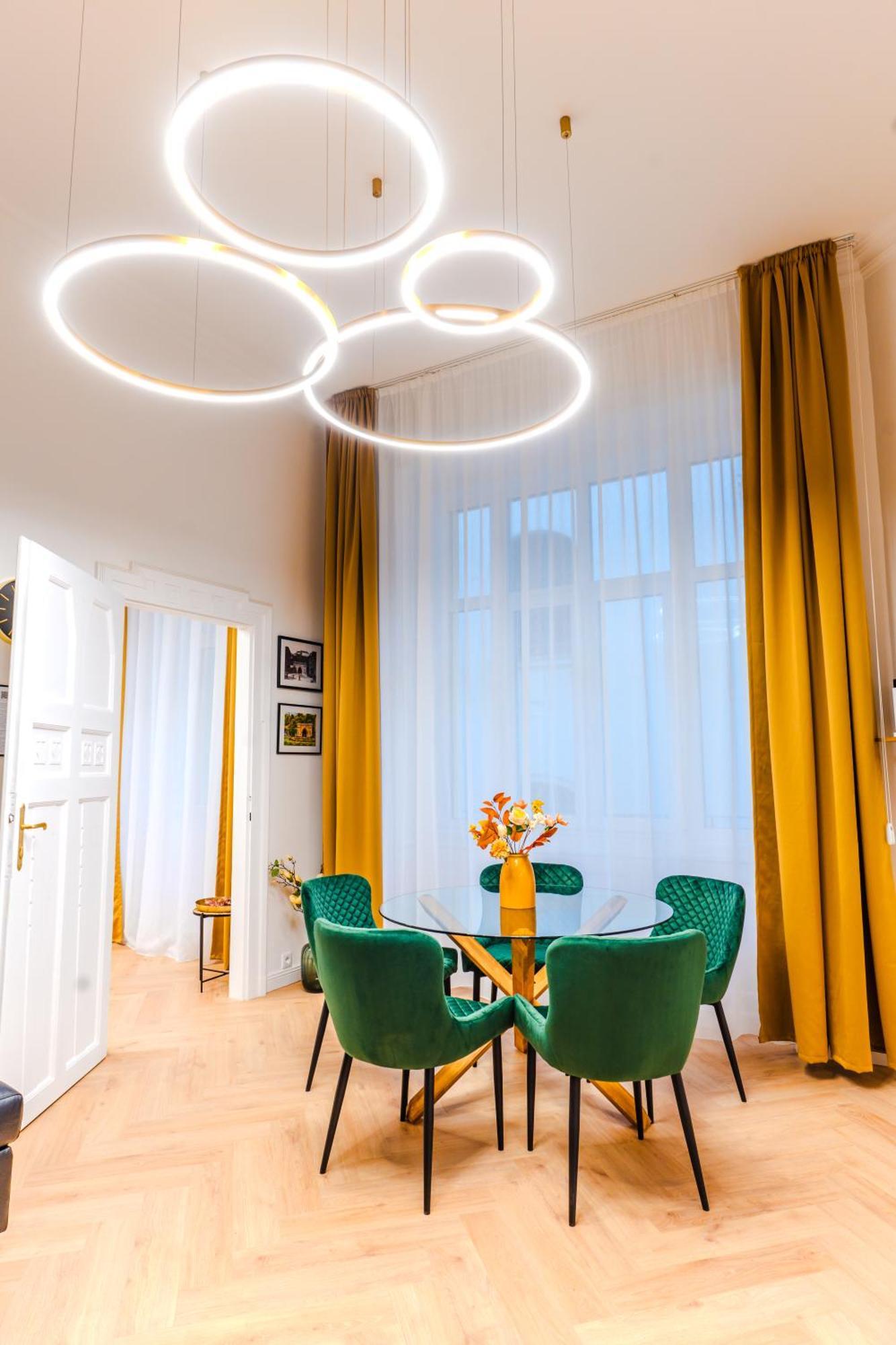 Apartment 2 Bedrooms And 1 Living Your Modern In *