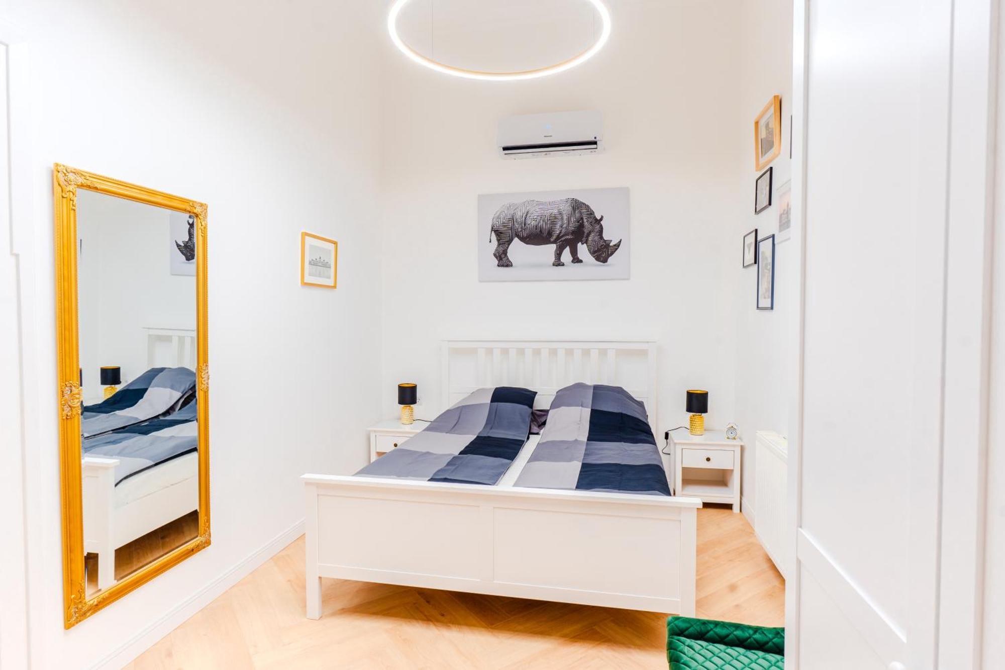 2 Bedrooms And 1 Living Your Modern In *