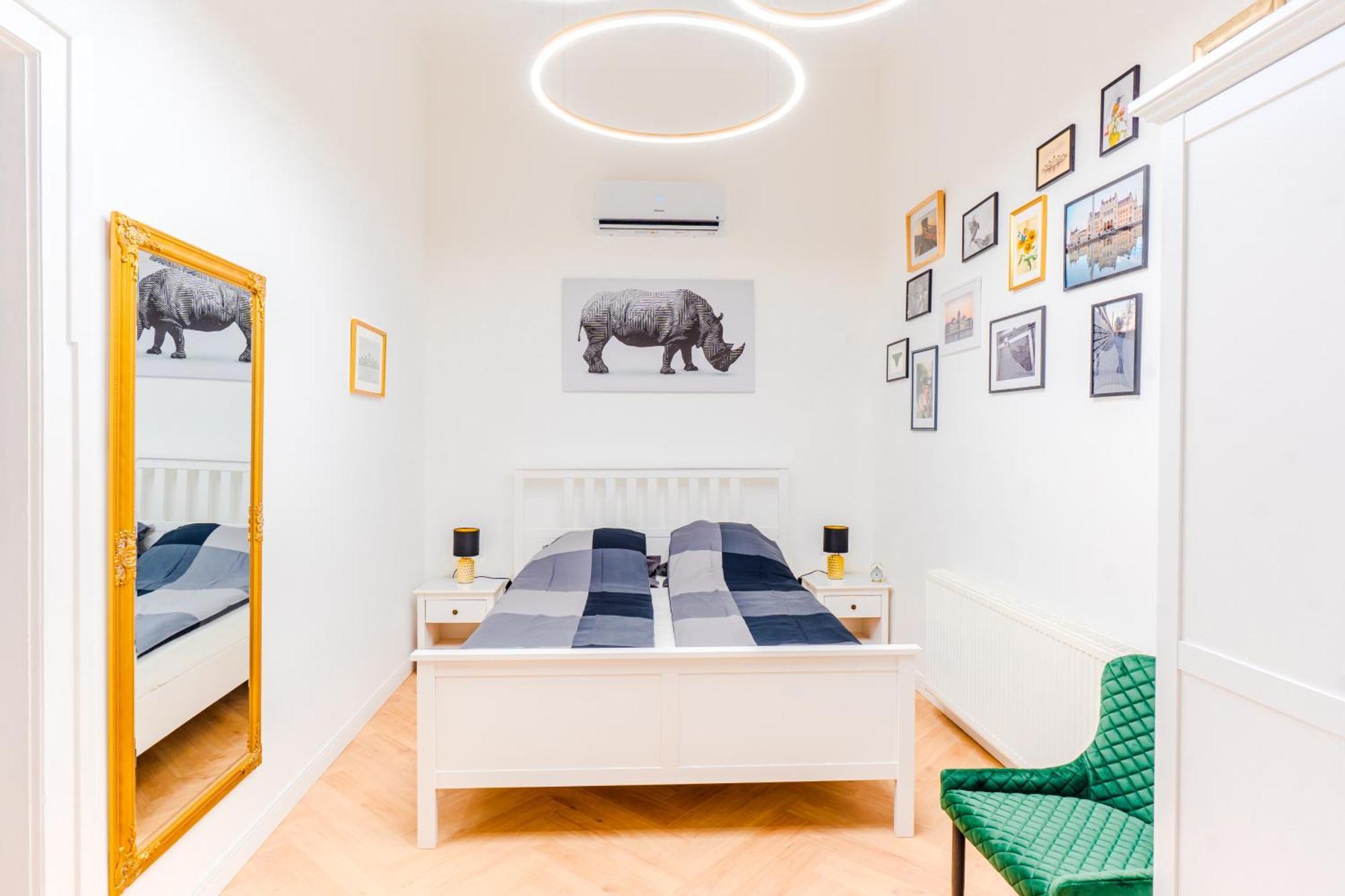 2 Bedrooms And 1 Living Your Modern In *