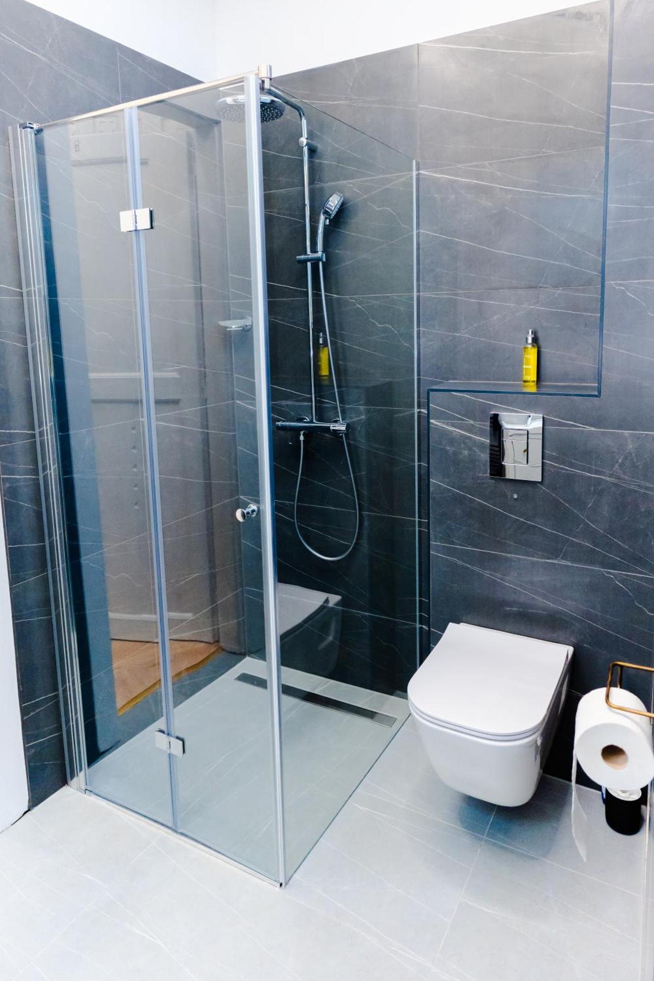 2 Bedrooms And 1 Living Your Modern In * Будапешт